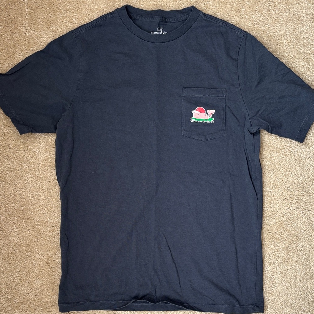 Vineyard Vines Dark Blue Tee with Graphic Pocket